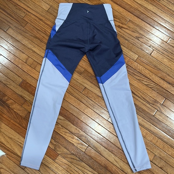 Old Navy Women’s Leggings. Never worn. - Picture 3 of 3